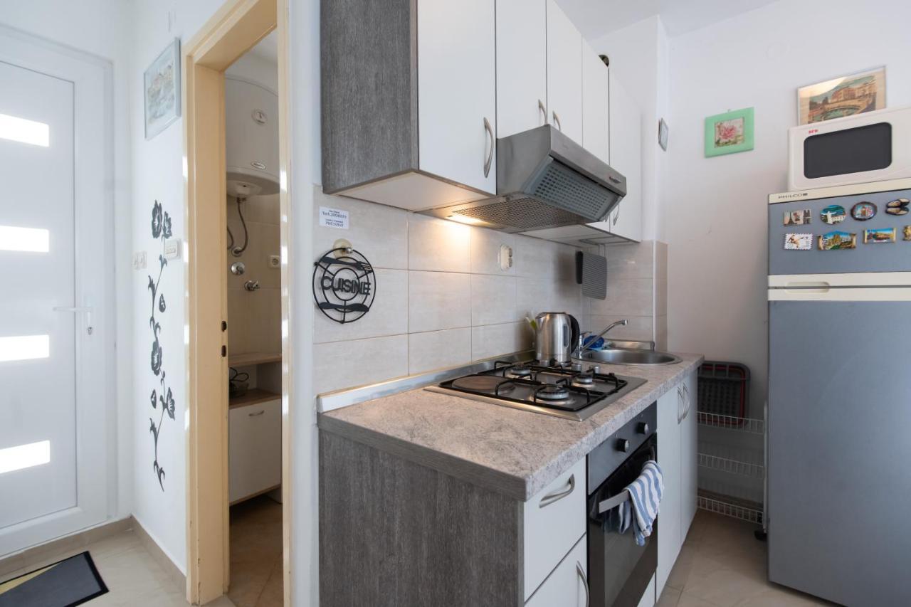 Apartment Vilma Zara Esterno foto