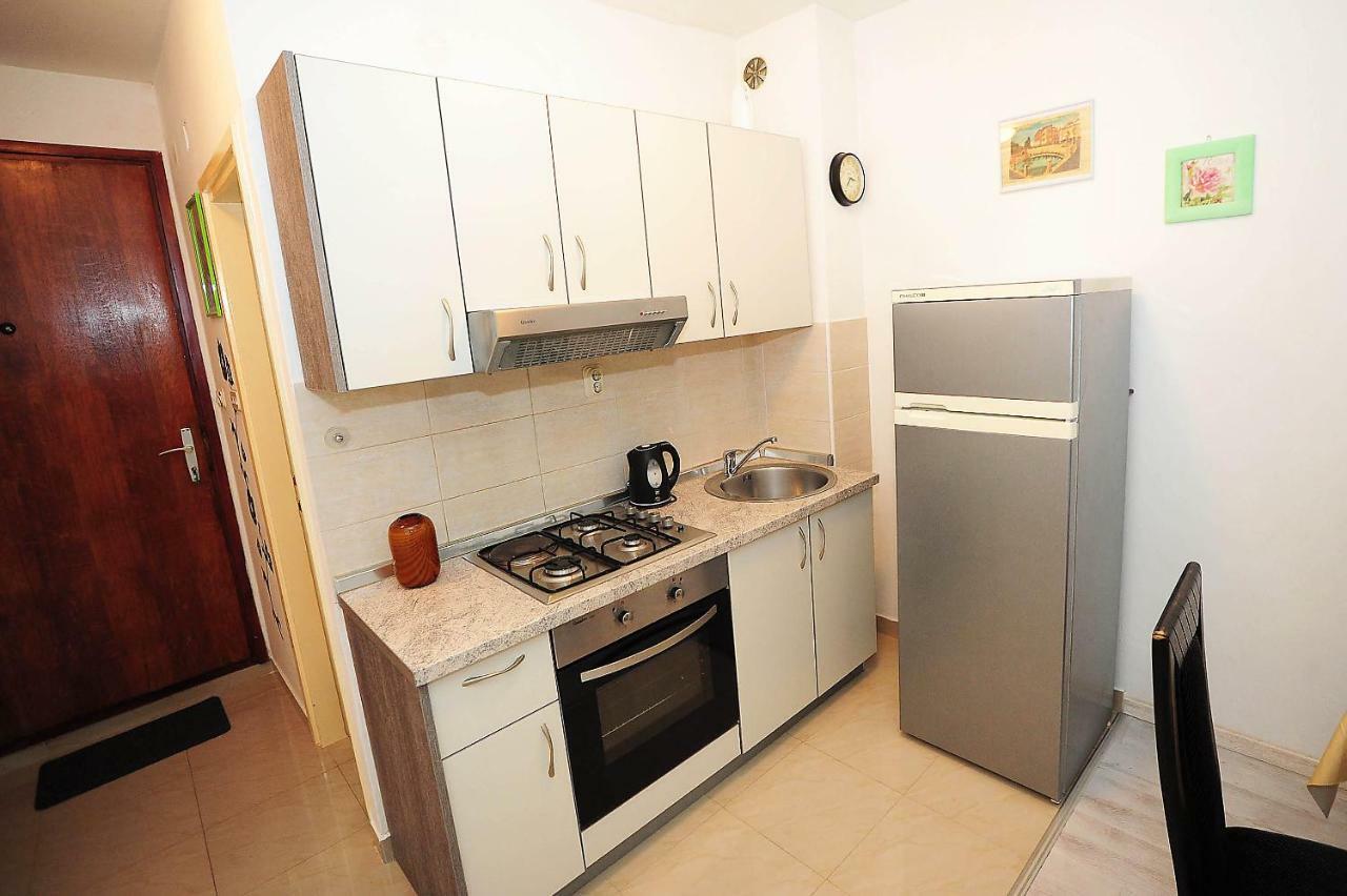 Apartment Vilma Zara Esterno foto